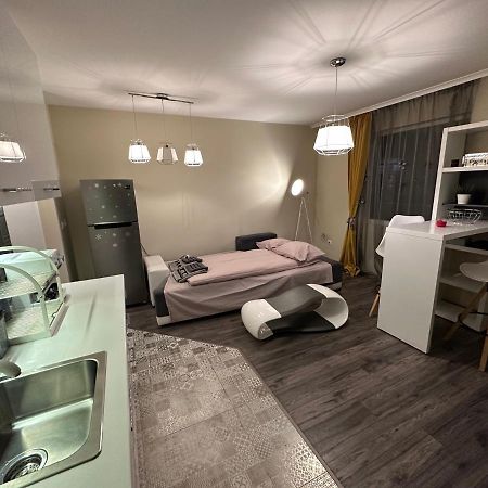 Uni Time Apartment By Lmg Sofia Luaran gambar